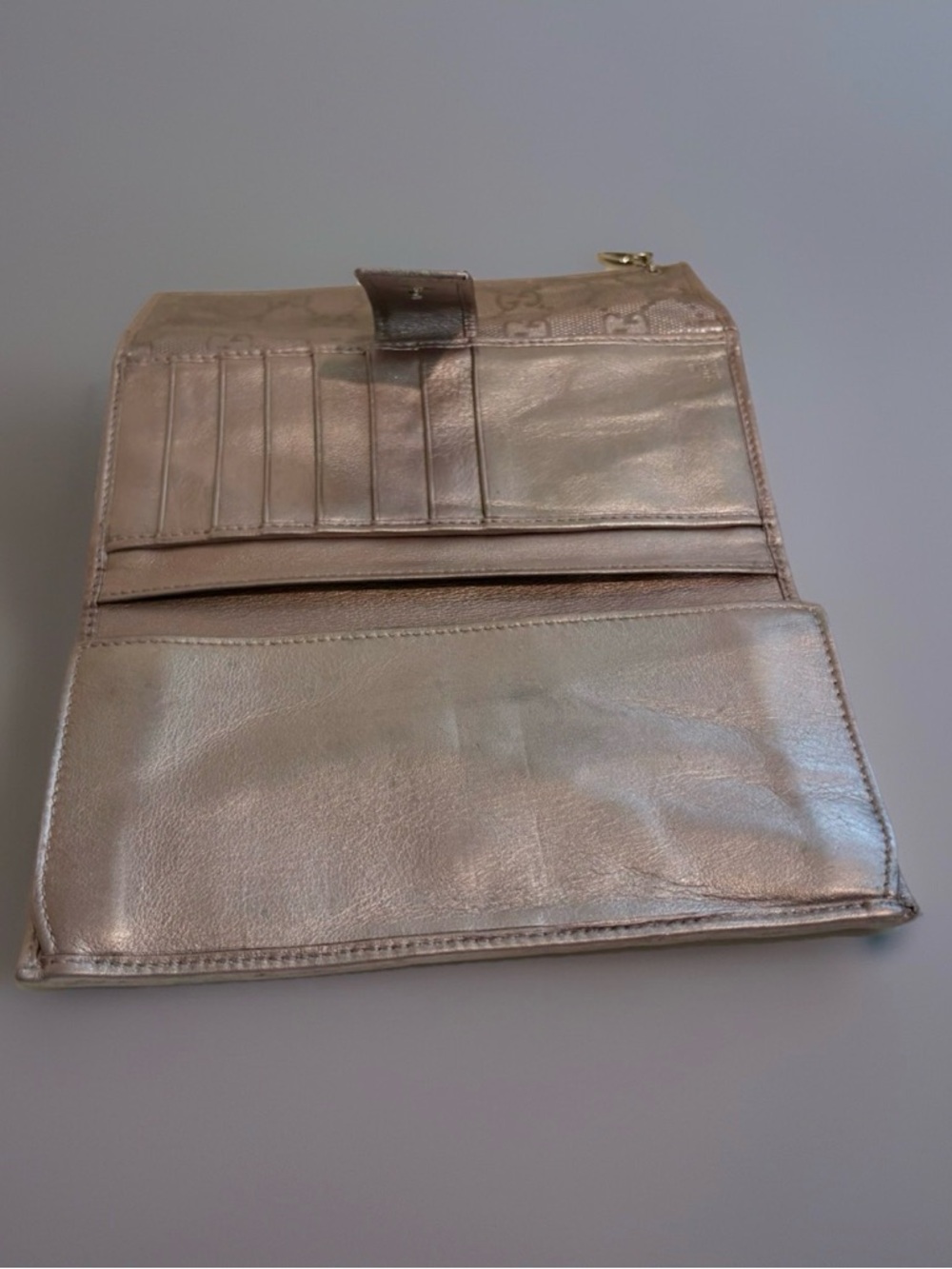 Gucci GG Monogram Long Continental Wallet in Metallic Lilac - Picture 6 of 16